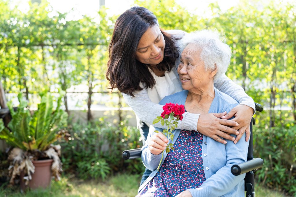 When a Loved One has Dementia: 5 Tips for Caregiving